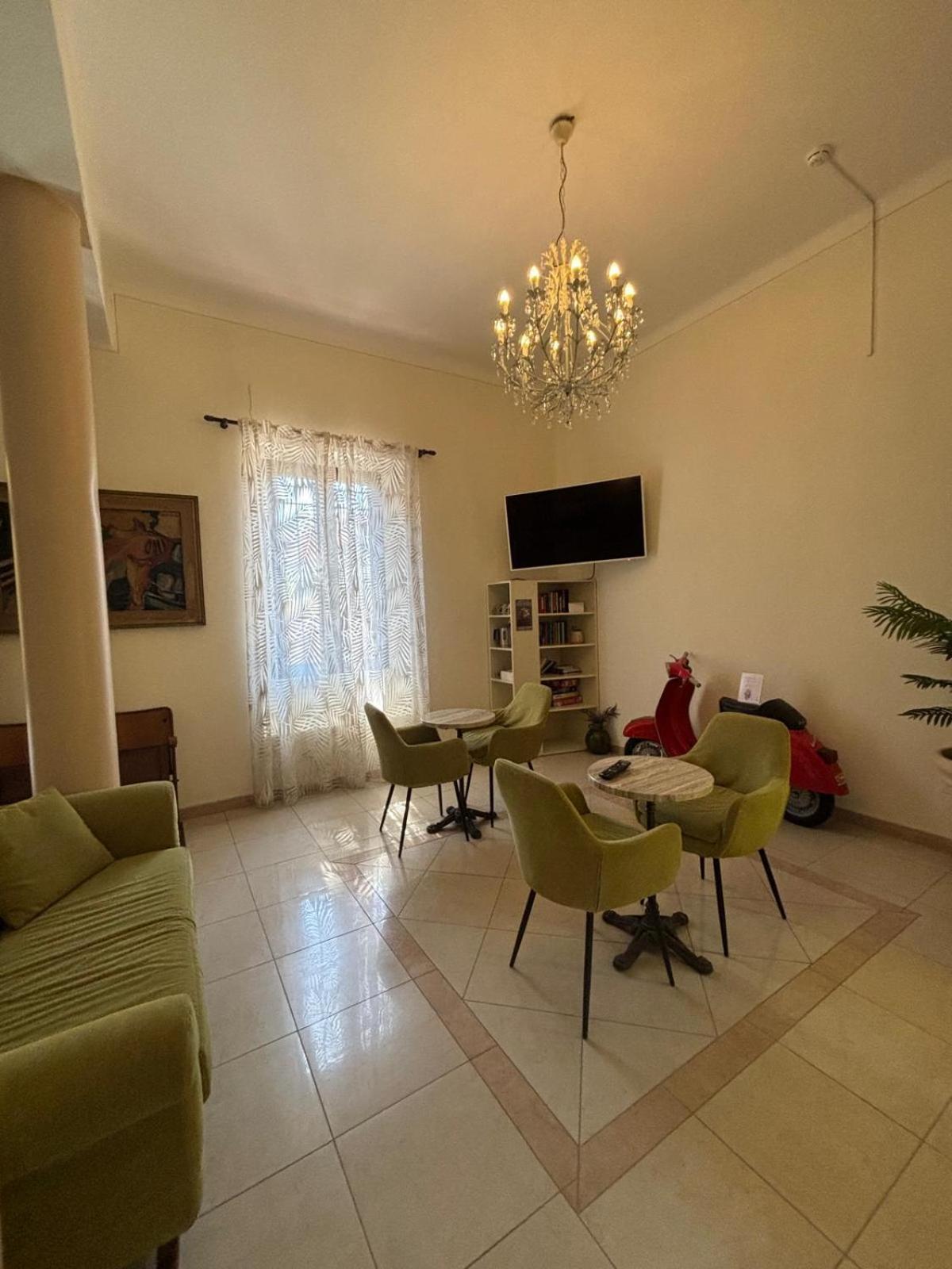 Hotel Virginia مارينا دي ماسا المظهر الخارجي الصورة